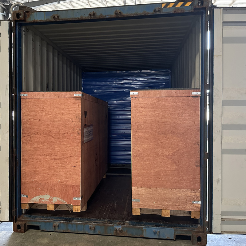 Horizontal Lathe CS6266C,CNC Lathe machines CK6150 are loading container